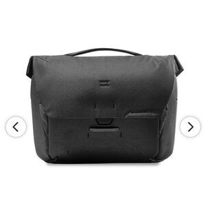 Peak Design Everyday Messenger v2 13L Like New